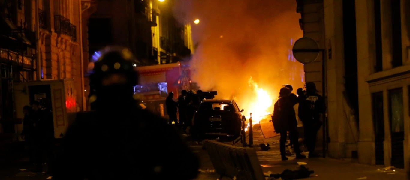 Θεσσ/νίκη: Σοβαρά επεισόδια στο κέντρο της πόλης - Οι κάτοικοι αντιδρούν στο lockdown (upd2)